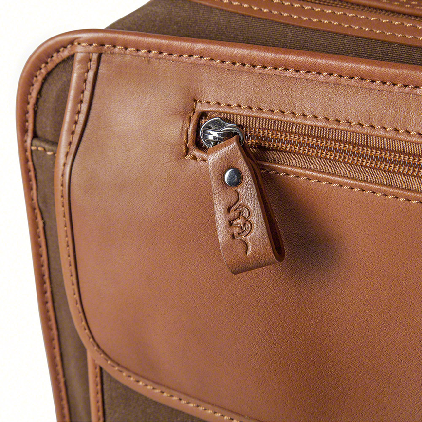 36-8a-51-1605132195-bws_hw0000420_blaser_briefbag-070_pr_1c_lt_rgb.png