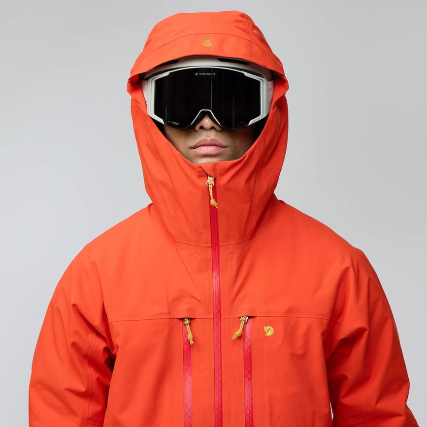 bergtagen_gtx_pro_jacket_m_12500156-214_k_model_0882.jpg